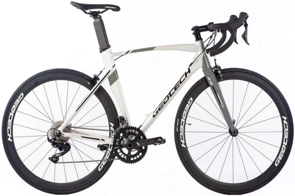 Geotech Airspeed Rennrad 105 Shimano 54 Cm